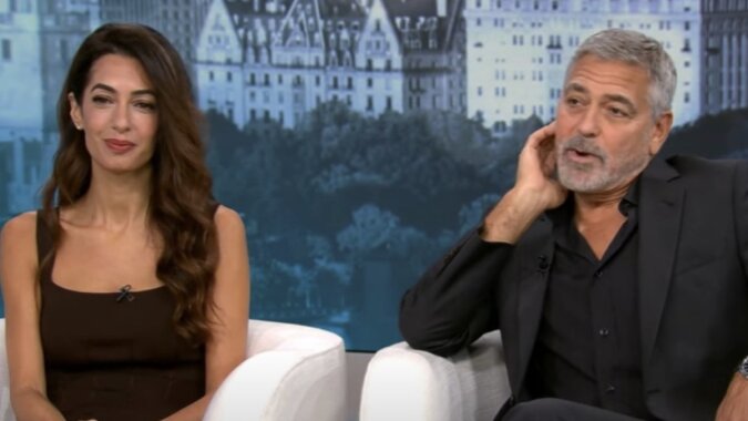 George und Amal Clooney.  Quelle: Screenshot YouTube