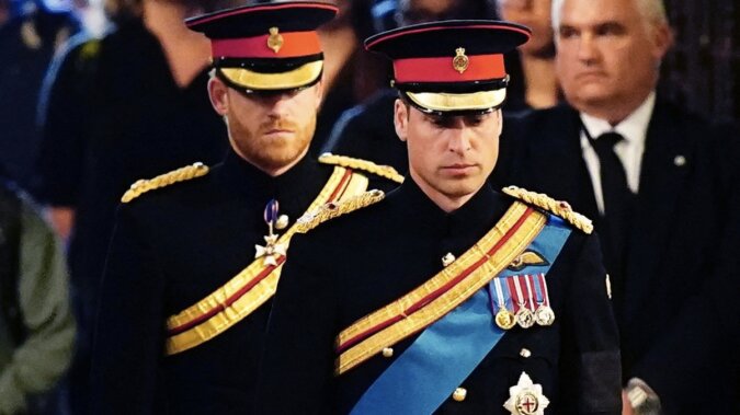 Die Prinzen Harry und William. Quelle: Getty Images