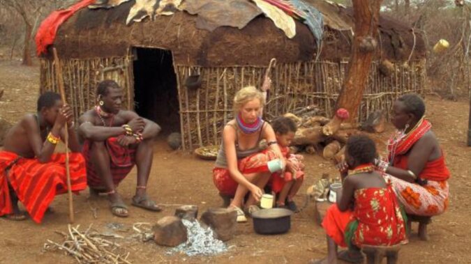 "Liebe kennt keine Grenzen": Die Schweizerin heiratete einen Massai-Mann und zog nach Kenia