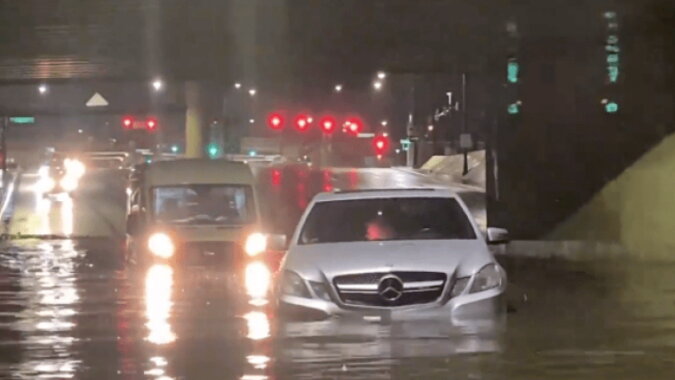 Straßen in Las Vegas wurden überflutet. Quelle: focus.com