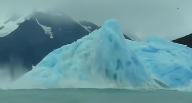Die globale Erwärmung: Es kalbte in Grönland ein Gletscher