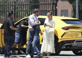 Ben Affleck mit Jennifer Lopez und 10-jährigem Sohn Samuel nach Vorfall. Quelle: spletnik.сom