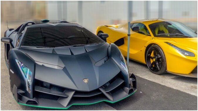 Schicke Autos in Dubai. Quelle: Getty Images