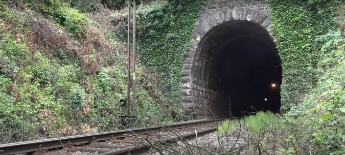 Tunnel. Quelle: Screenshot YouTube