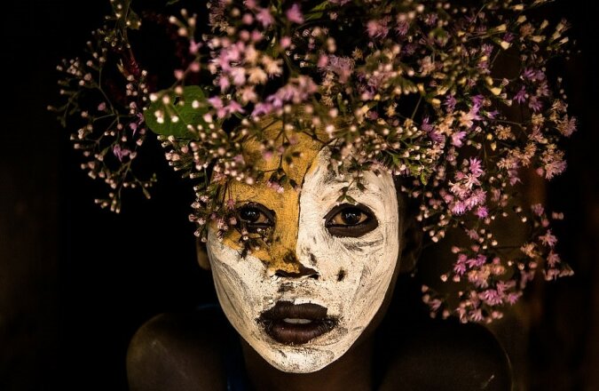 "Nationales Kolorit": Fotografen haben es geschafft, die einzigartigen Traditionen der afrikanischen Völker festzuhalten
