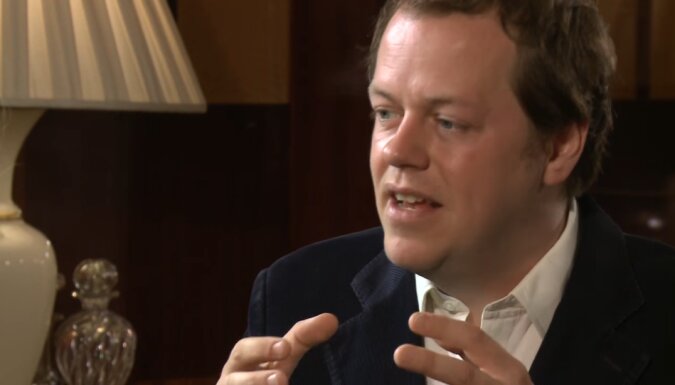 Tom Parker-Bowles. Quelle: Screenshot YouTube