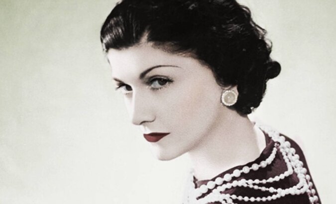 Vier Farben, die nach Ansicht von Coco Chanel aus der Mode nie kommen werden