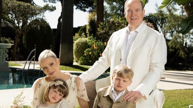 Der Familie des Fürsten von Monaco zu Ostern. Quelle: Palais Princier de Monaco