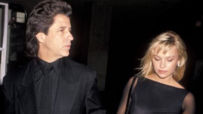 Jon Peters und Pamela Anderson. Quelle: focus.com
