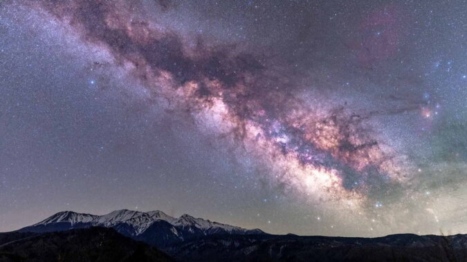Ein neues 10-Terabyte-Bild der Milchstraße wurde erhalten: drei Milliarden neue Objekte sind darauf sichtbar