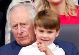 Prinz Charles mit dem Enkel. Quelle: focus.com