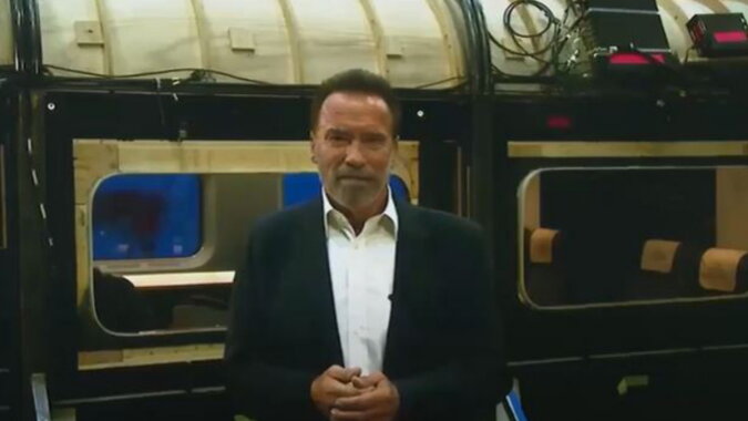 Arnold Schwarzenegger. Quelle: laykni.com