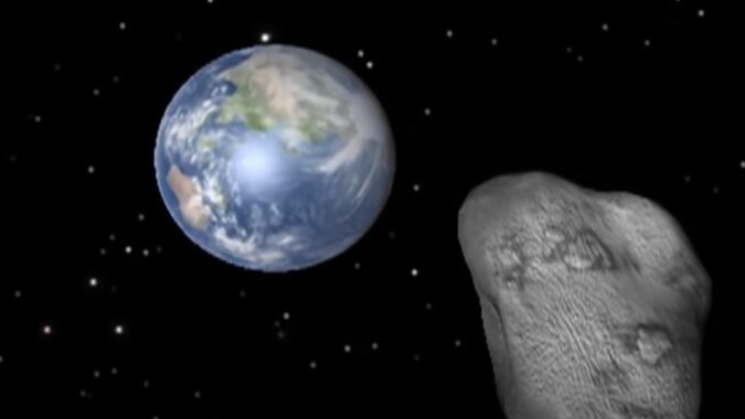 Asteroid fliegt auf die Erde zu. Quelle: Screenshot YouTube