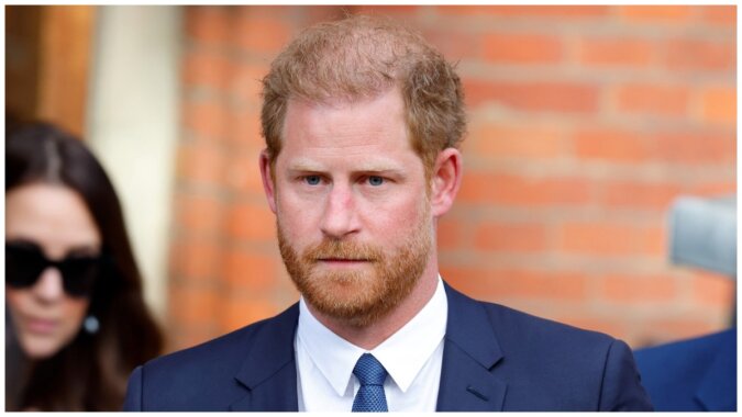 Prinz Harry kommt am High Court in London an. Quelle: Getty Images