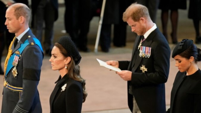 Prinz Harry, Meghan Markle, Prinz William und Kate Middleton. Quelle: focus.com