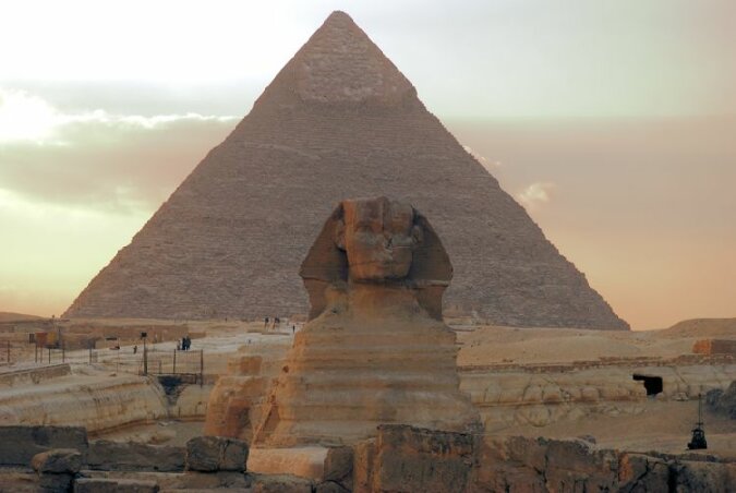 Ein Manuskript von Isaac Newton, in dem ein brillanter Wissenschaftler das Geheimnis der ägyptischen Pyramiden enthüllte, wurde gefunden