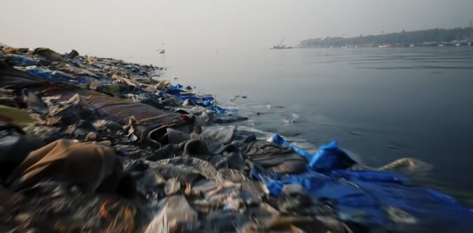 Müllinsel. Quelle: Screenshot YouTube