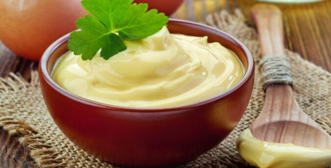 Hausgemachte Mayonnaise: einfaches Rezept für leckeres Salatdressing
