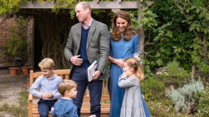 Kate Middleton und Prinz William mit Kindern. Quelle: dailyrecord