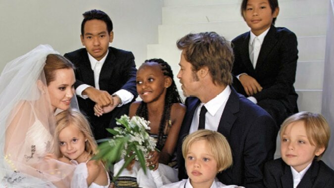 "Familien-Intervention": Angelina Jolies Patin kommentierte ihre Scheidung von Brad Pitt