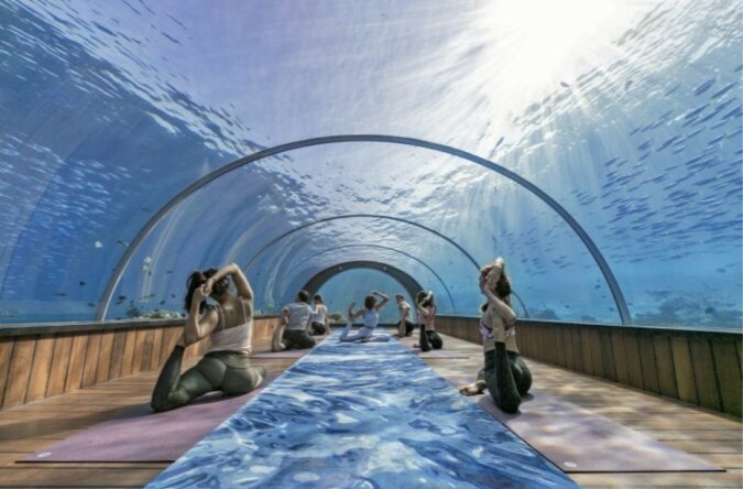 Totale Befriedung: Yoga-Kurse in der Unterwasserkuppel