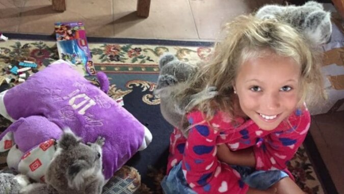 "Koalas Beschwörerin": Das Mädchen trat in die Fußstapfen seiner Eltern und rettete Dutzende Koalas